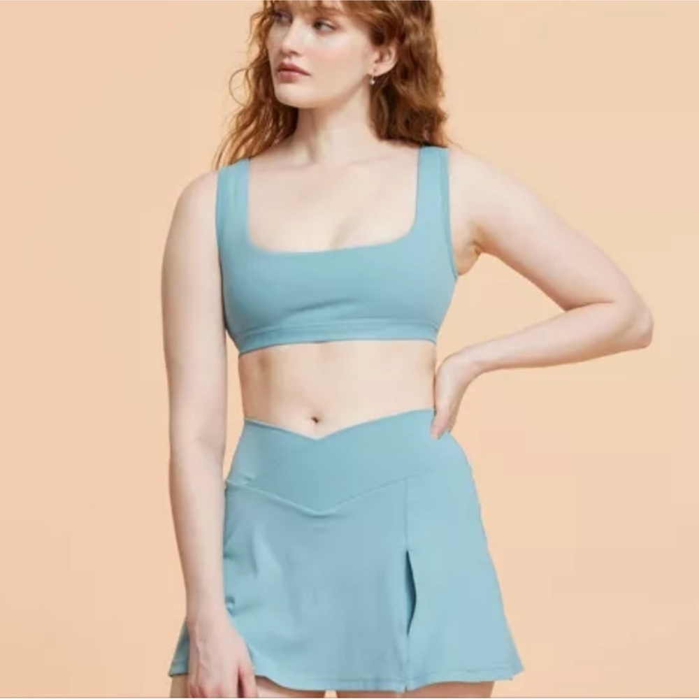 Blogilates Women's Criss Cross Sports Bra Cameo Blue